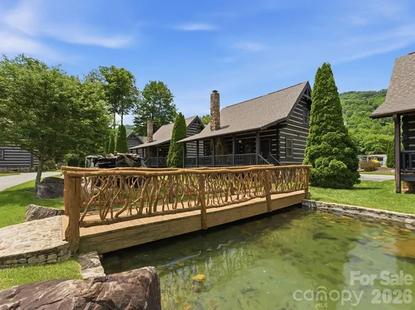 17 Rachels Cir, Maggie Valley, NC 28751