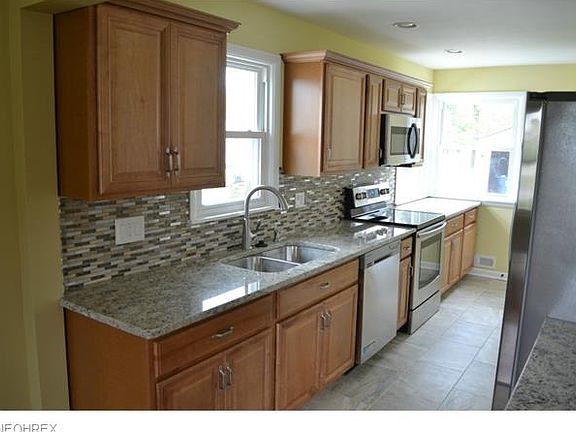 2nd image of 6637 Orchard Blvd