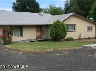 8406 Wide Hollow Rd, Yakima, WA 98908