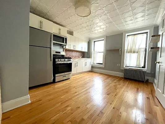 Rented by MySpaceNYC | media 12