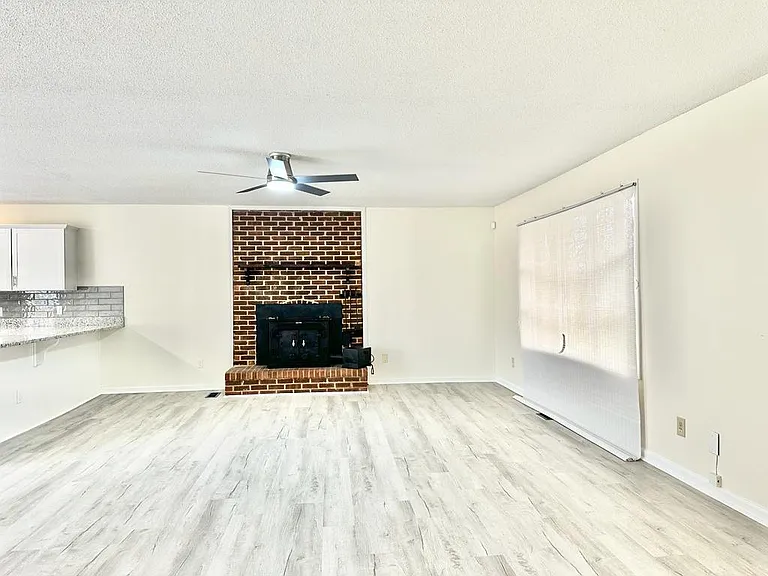 8002 Browne Rd — Photo 15