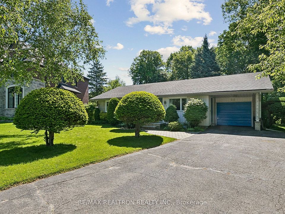 1st image of 25 Groveland Cres
