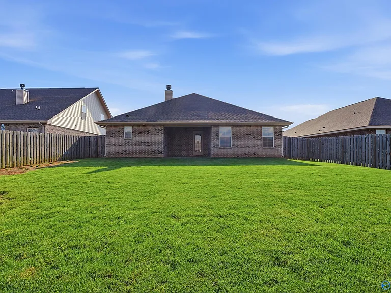 187 Abercorn Dr — Photo 31