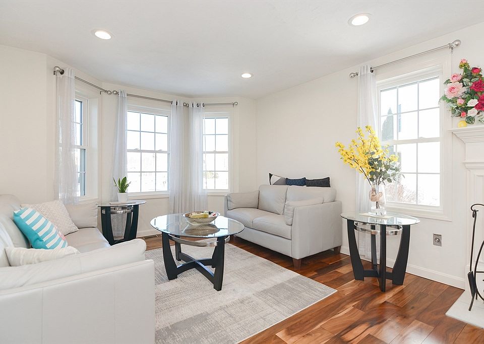 1st image of 50 Sophia Dr