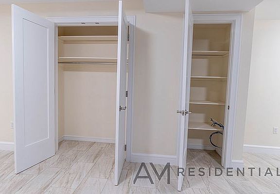 5th image of 3620 Bowne St APT B1