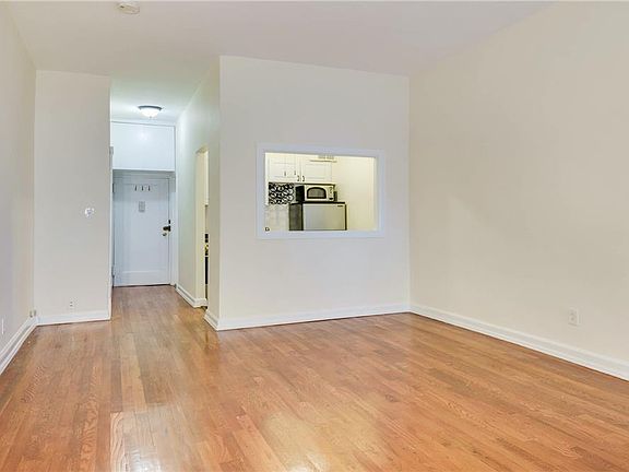 2nd image of 330 E 83rd St APT Lf