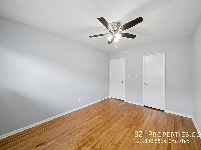 5303 1/2 Vantage Ave — Photo 11
