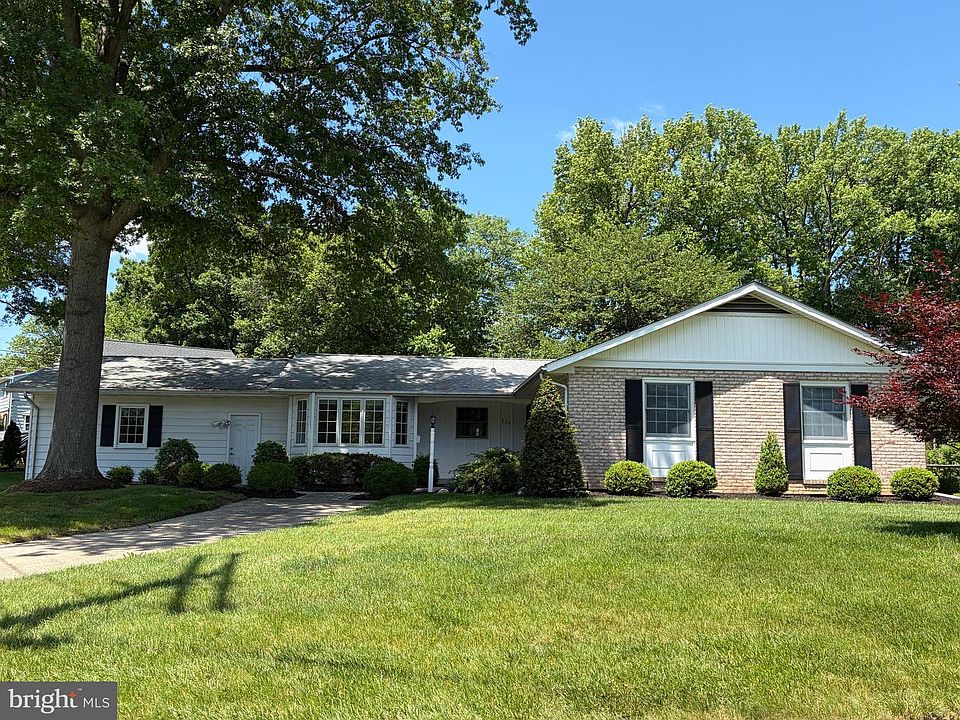 1st image of 504 Apple Rd