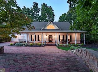 3465 Point View Cir, Gainesville, GA 30506