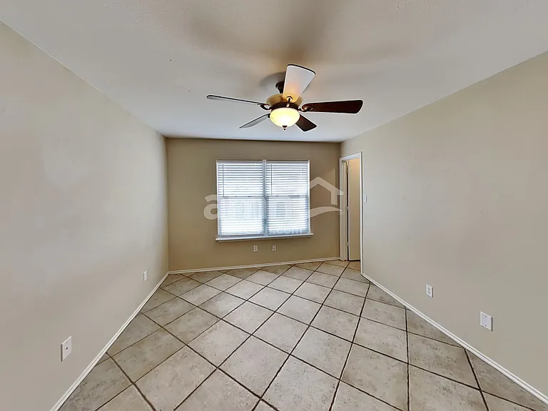 10711 N Shaenridge — Photo 11
