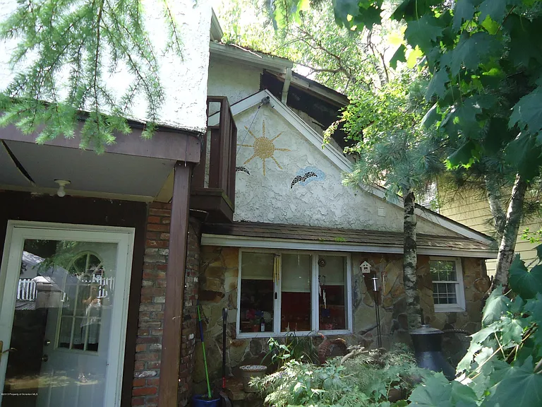 1035 Lincoln St — Photo 11
