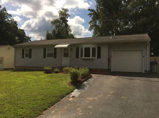 31 Blueberry Hill St, Springfield, MA 01128