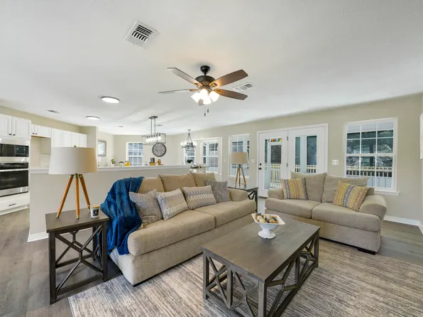 101 Golf Course Dr, Crestview, FL 32536