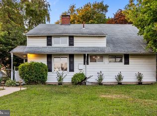 9504 Convent Ave, Philadelphia, PA 19114