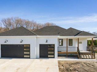 3601 Crestwood Rdg NE, Alexandria, MN 56308