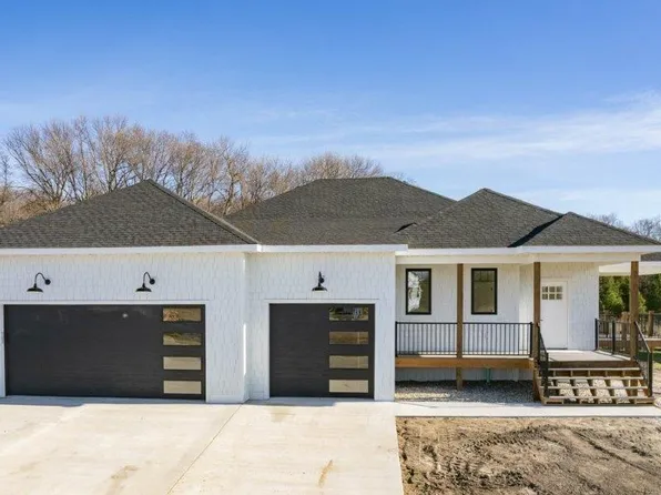 3601 Crestwood Rdg NE, Alexandria, MN 56308