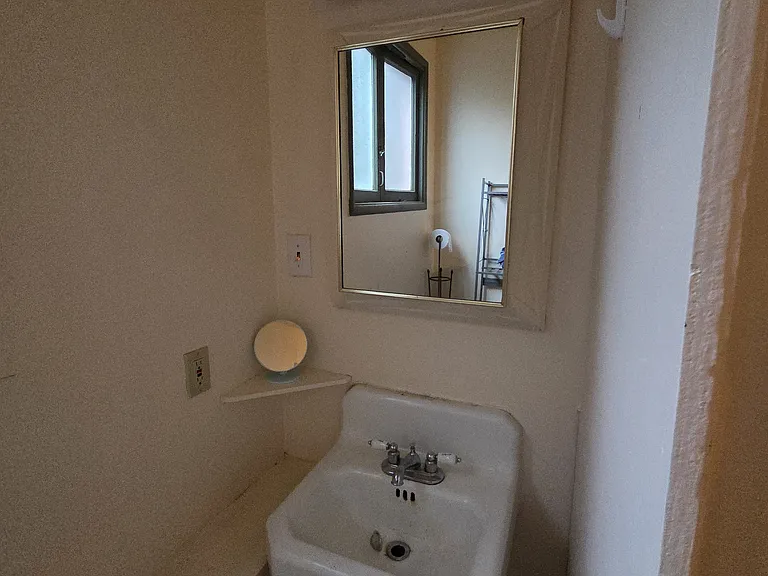 665 Vistamont Ave #A — Photo 10
