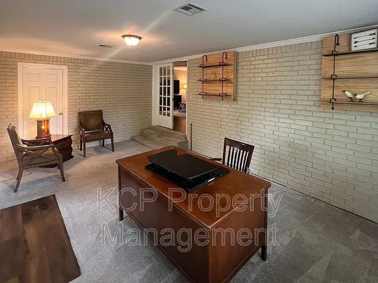 10511 Meandering Way — Photo 25