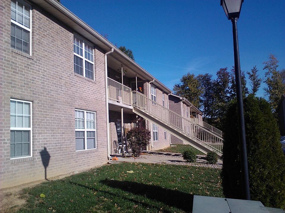 Safe Harbor Apartments - Outside Building