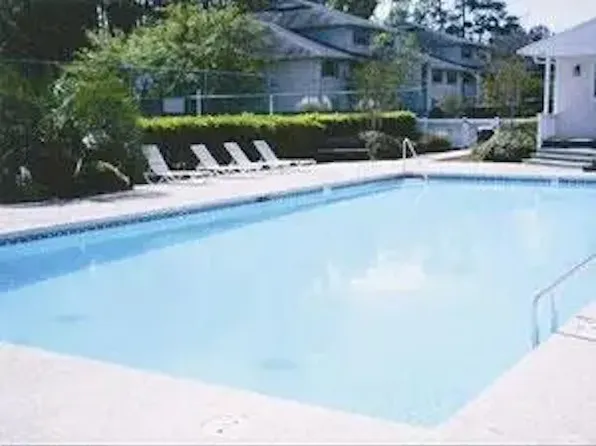 Plantation Oaks Apartments