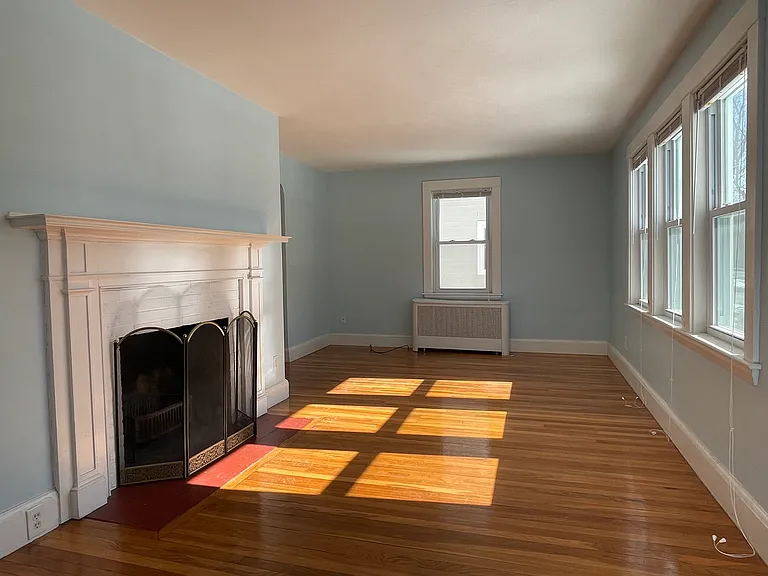 139 Oakdale Rd — Photo 11