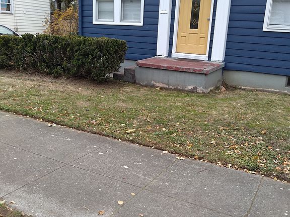 4th image of 5133 N Albina Ave