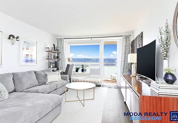 5th image of 2575 Palisade Ave APT 12J