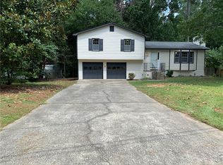 2140 Grayfield Dr, Grayson, GA