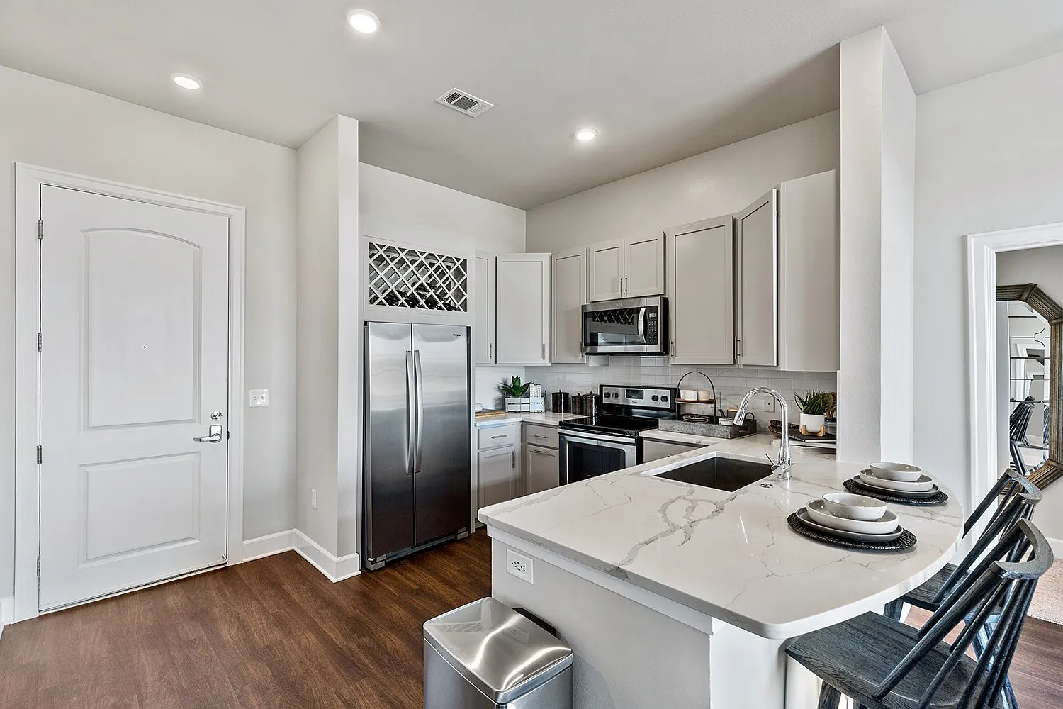Waterford Market Apartments — Photo 2