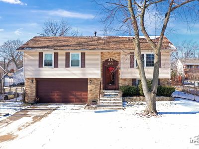 802 Robinson Ave, Streamwood, IL, 60107
