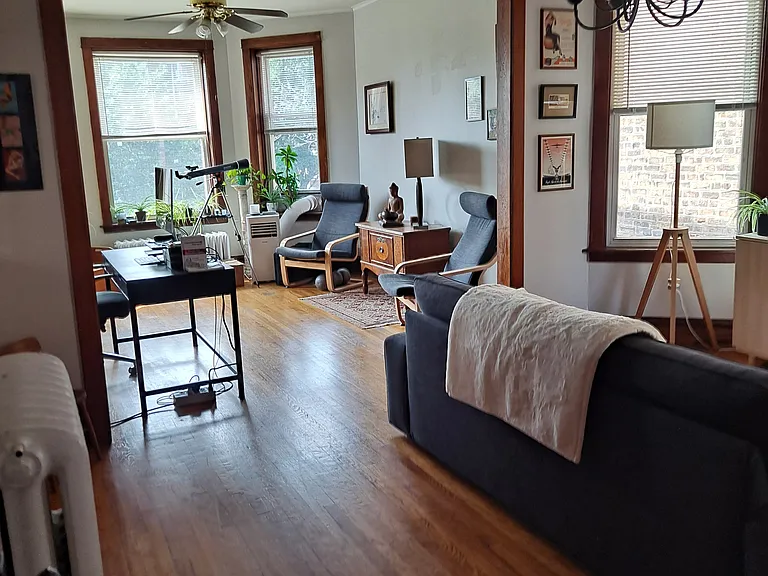 2254 W Addison St #2 — Photo 15