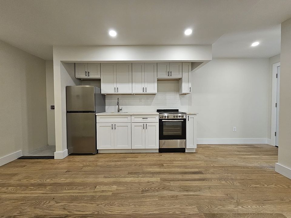 1st image of 235 Lexington Ave APT 1D