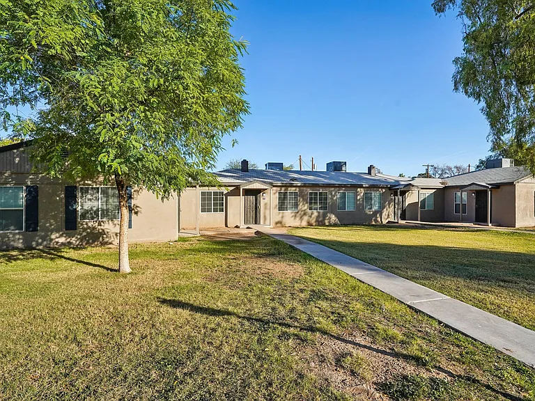 Park Shadows Apartment Homes — Photo 15