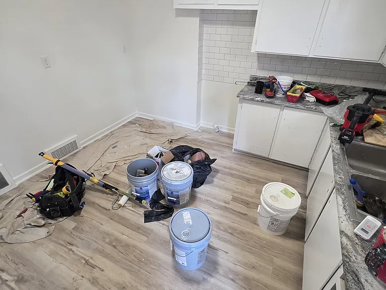2221 Mayflower Ave — Photo 8