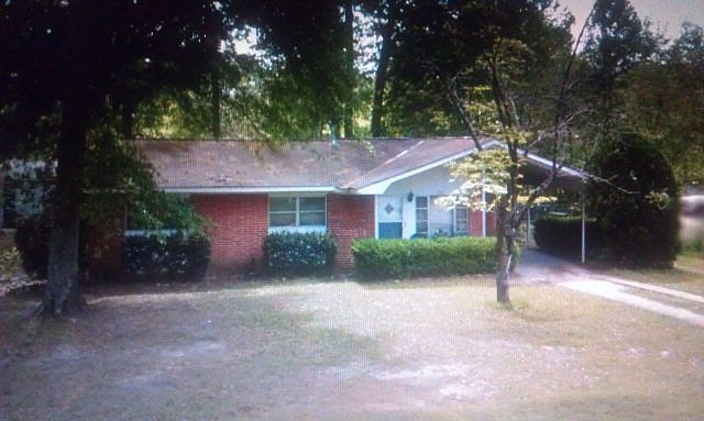 2nd image of 1006 Meadowlane Dr