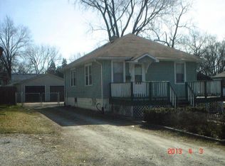 120 SW Circle Dr, Joliet, IL 60433