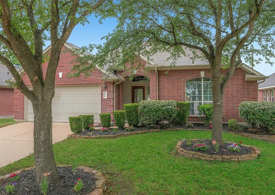 1st image of 15019 Mills Park Ln