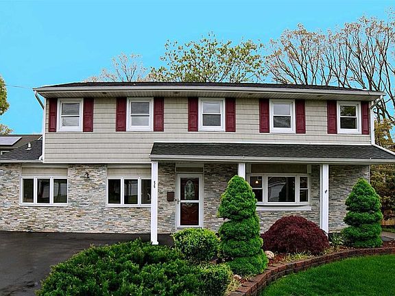 3rd image of 56 Andover Dr