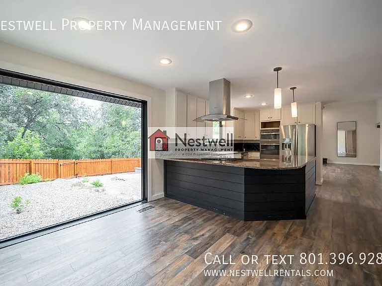 659 W Halifax Ct — Photo 2