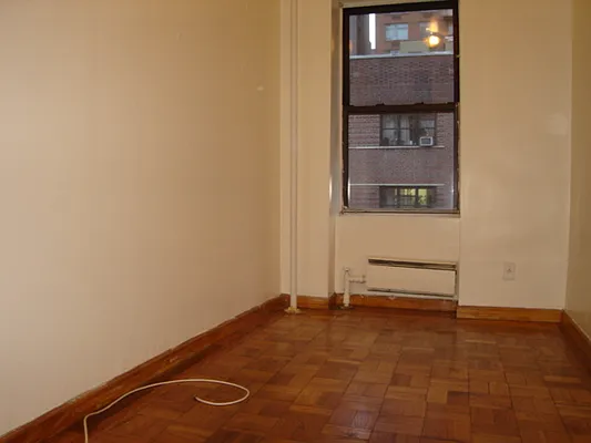 Rented by New York Real Estate Network | media 41