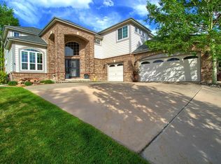 22145 E Peakview Dr, Aurora, CO 80016