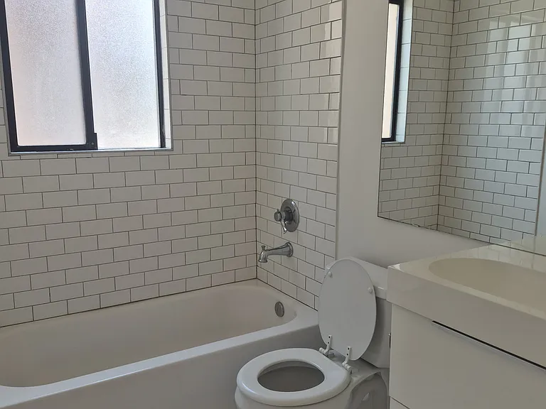 807 N Madison Ave #2 — Photo 8