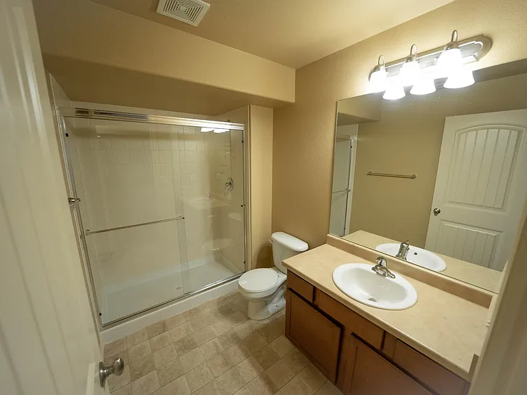 Basement full bath