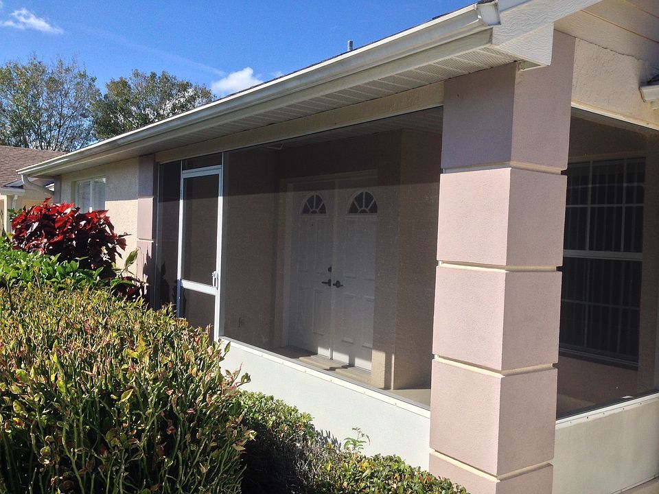 2nd image of 379 NW Sherry Ln