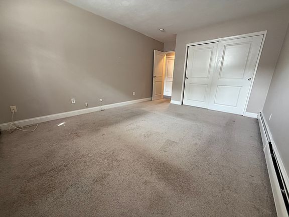 4th image of 48 Coffey St APT 7A