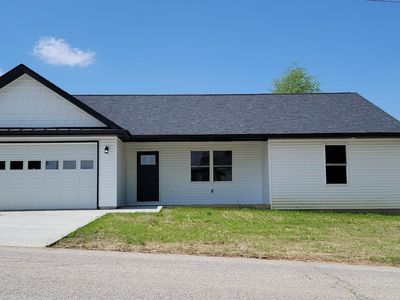 377 N 3rd St, Montgomery, IN, 47558