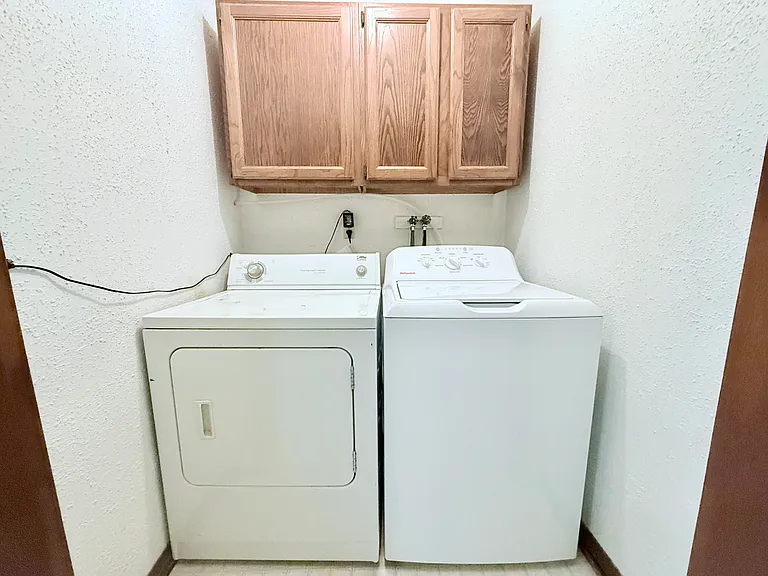 204 E Elm St #206 — Photo 7