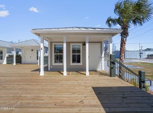 303 Delmas Ave #A, Pascagoula, MS 39567