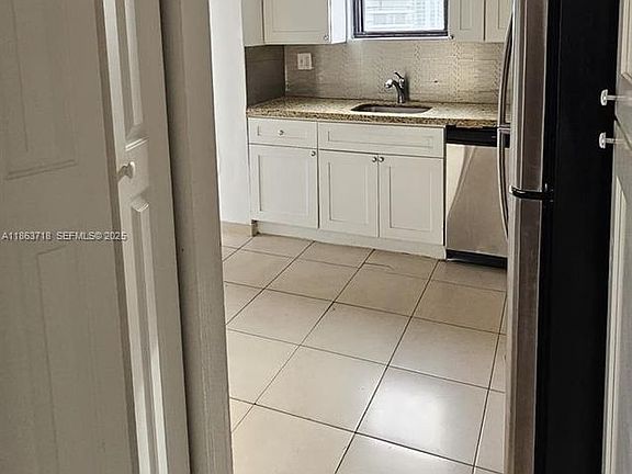 4th image of 3300 NE 192nd St APT 1012