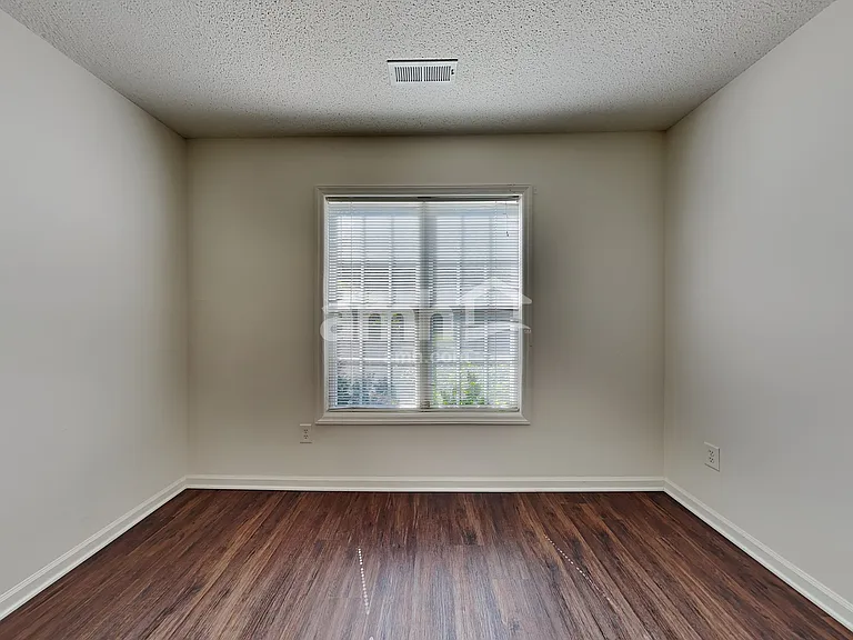 5815 Regent Village Dr — Photo 15